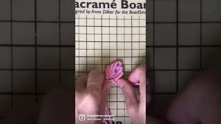 The making of a macrame flower🌸