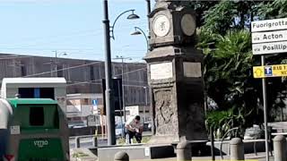 Napoli zona portuale . una città  nel degrado .