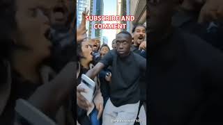 A Guy Took A picture Of Puffdaddy And Crowd Cheer #PuffDaddy#CrowdReaction#ViralVideo#mustwatch