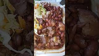 eating stew Pease salt beef with pigtails and white rice 🍚 😋 🌶 #jamaican box food 😋 🌶💯🇯🇲