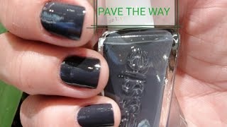 Fave The Way Essie Gel Couture nail polish