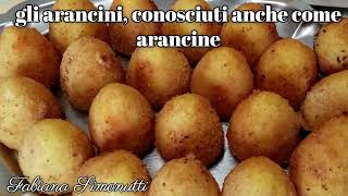 gli arancini, conosciuti anche come arancine 🥧​🥮​