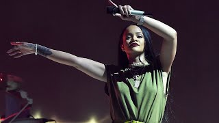 Rihanna - Umbrella Live at Made In America 2016