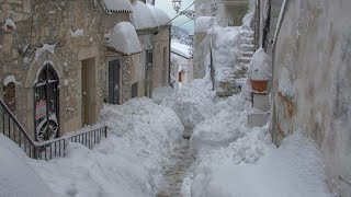 Ужасная снежная буря обрушилась на север Испании, Хаджу, Андорру