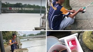 Abang2 memancing Udang berdekatan jembatan Kota Tinggi