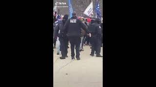 police let Trump protesters in at the Capitol building