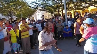 Sabor con el Pirulino Salvadoreño en el parque libertad 🇸🇻.