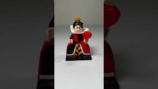 LEGO Minifigures Disney 100 - Queen of Hearts - Speedbuild and Closeup