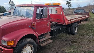 1990 international Rollback vs 2006 Ram