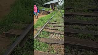 ella rock kithala ella walk on rail tracks