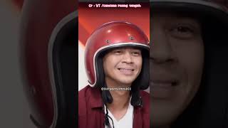 Surya Insomnia pakai helm anti ganteng #suryainsomnia #candaanruangtengah #telkomsel #shorts