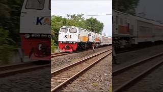 KA Progo double traksi CC 206+CC201