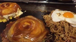 Okonomiyaki at AJINOYA in Osaka 2　行列の出来る店　味乃家