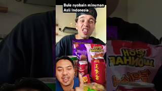 Reaksi bule nyobain minuman dan snack Indonesia #food #takis #snacks #mukbang #bule