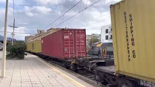 E494 235 “Aurora” MDW con un TC in transito alla stazione di Sestri Levante!!