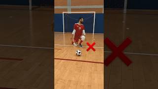 Tips 1 vs 1 futsal goalkeeper -  DON'T DO THIS #gk #goalkeeper #soccer