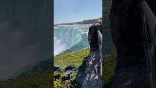 Niagara Falls, lugar lindo demais, fica no Canadá divisa com USA #niagara #falls #cataratas #canada