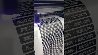 Proses cetak stiker skotlet di mesin roland uv super hires #rolanduv #sticker #ronitadigitalprinting