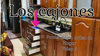 Organización y limpieza de los cajones en mi cocina / #poniendoenordentuhogar temporada 4, video