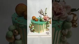 Pretty floral cake 💚 #ytshorts #youtubeshorts #shortsviral #viralvideo #shortvideo #cake #shorts