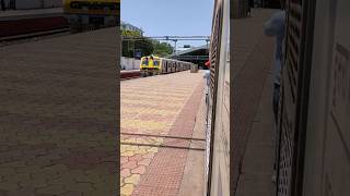 Mumbai local arriving at Churchgate station