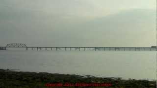 BNSF 5009 crossing Lake Texoma at Willow Springs, Ok. 12/08/2012 ©