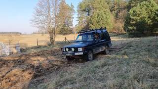 Lnad Rover 300TDI Bronowanie ogrodu