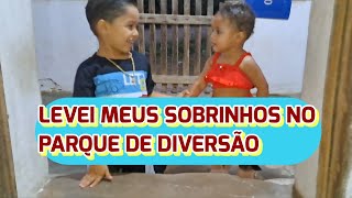 FUI COM  TODA FAMILIA PRO PARQUE DE DIVERSÃO