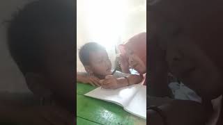 Anak mama Azmi lagi LES temen2