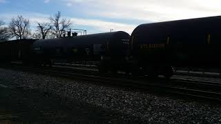 CSX Northbound Mixed freight on the River Sub passing Ridgefield Pk