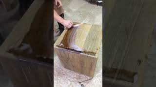 Applying Finish ￼to a Mahogany side table￼. ‎