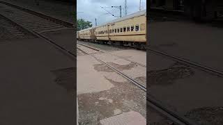 Malda Azimganj Spl  passenger train#Horn Awesome #shortsvideo