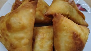 Chicken vegetable samosa # samosa at home # chicken samosa by cook with Fatima #food #chikenrecipe