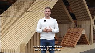 Pourquoi construire une maison à ossature bois ? Christophe vous emmène dans l'atelier de Dewaele.