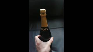 Vintage 1986 Moet white star extra dry champagne