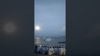 Bulan Purnama Di Tepi Pantai Semawang Sanur