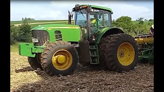 John Deere 6190 J com plantadeira John Deere 1113.