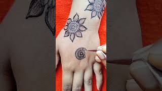 Stylish Flower🥰 Mehndi Design #mehndi #shorts #mehndidesign #stylishmehndi #newmehndi