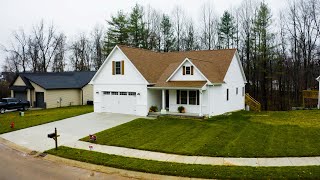 976 Lantern Lane, Ellettsville, IN 47429