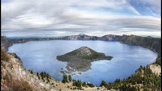 ¿Por qué algunos volcanes tiene un lago en su cráter?