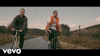 Loyle Carner Ft. Tom Misch - Angel