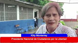 Kitty Monterrey ejerce su derecho a verificarse.