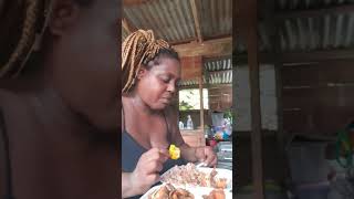 from yesterday eating my hot pepper 🌶 with my lunch 😋 🌶💯🇯🇲