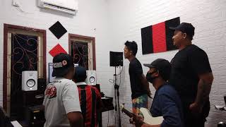 Proses take vocal ilham s9mbilan band