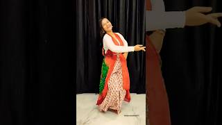 Jhume Re Gori Song Dance ❣️❣️ | Garba Series Day - 6 #jhumeregori #danceshorts #shorts #newshorts