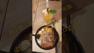 #shorts // mie kuah asam pedas dan jus mangga mantap