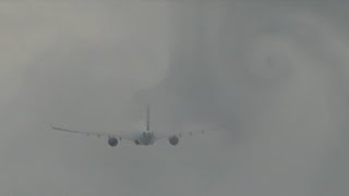 CLOUD CUTTING | Delta Boeing 747-400 & Delta Airbus A330-300 at Amsterdam Schiphol