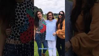 Karishma Kapoor with his Sweet family ❤️🌹 Sister Krina Kapoor & Father and mother #family #ytshorts