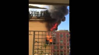 Roma, panico ai Parioli, palazzo in fiamme