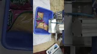 Spices packing machine Double head weghing machine call 7550314043